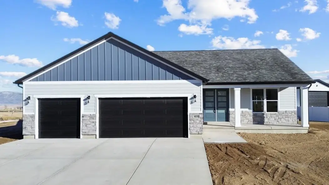 Front of 405 E Sabra Way, Manti, UT. A move-in ready home built by Heritage Homes.